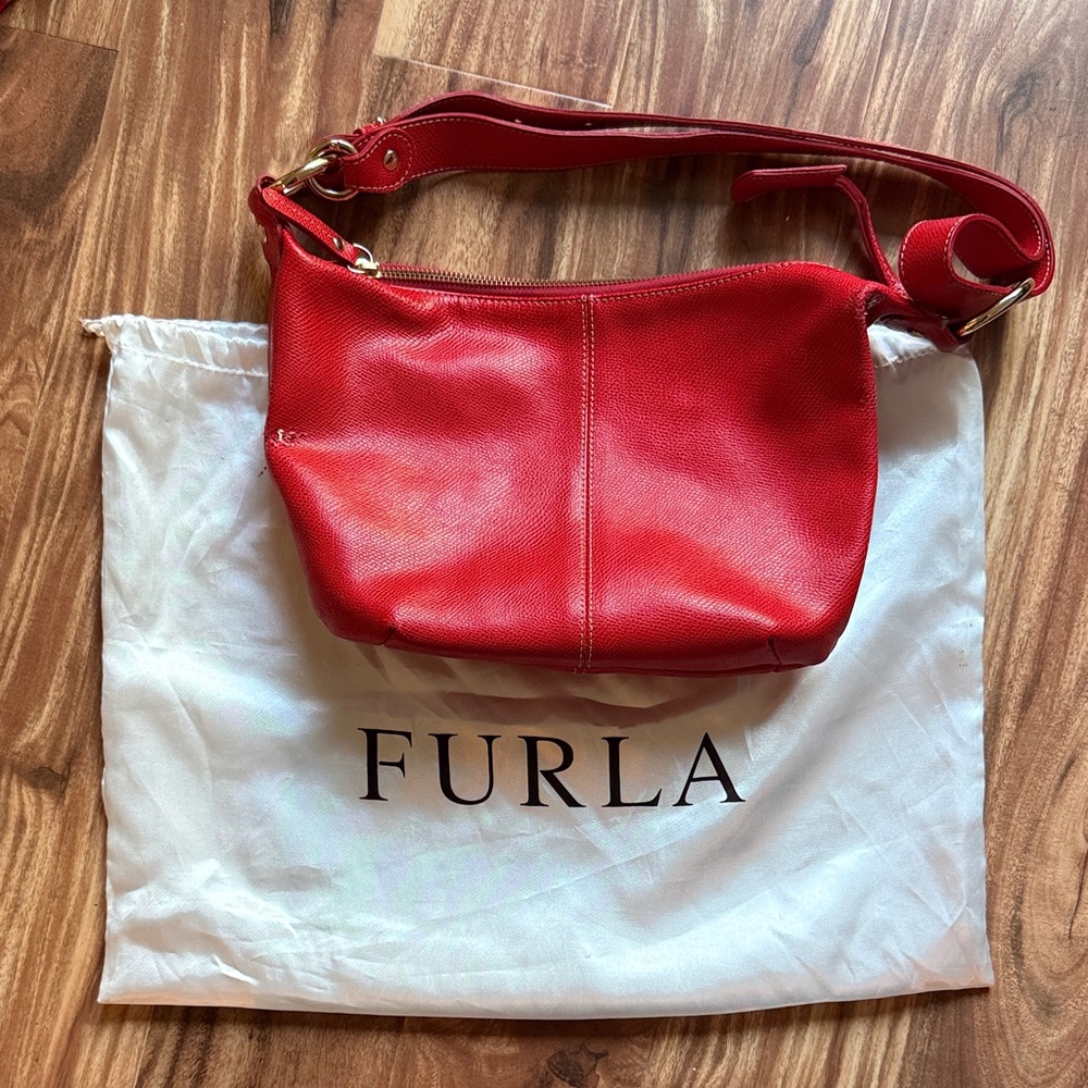 Furla Vintage Red Pebbled Leather Shoulder Bag